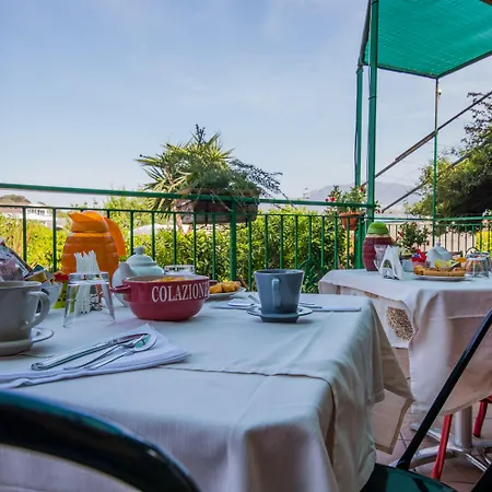 Rocla فندق مبيت وإفطار 4*