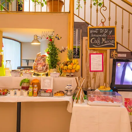 Rocla Bed & Breakfast 4*